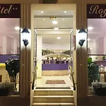 Royal 2* Versay