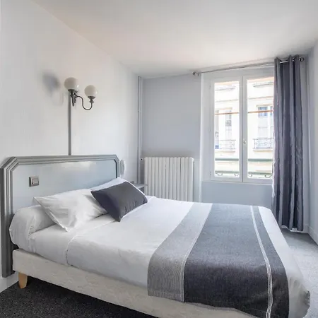 Royal Hotel 2*