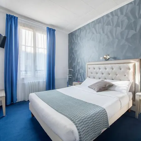 Royal Hotel 2*